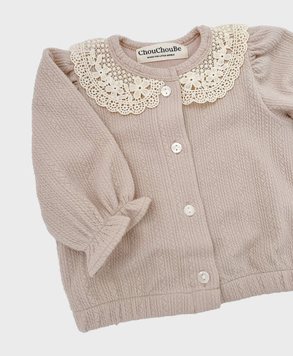 light beige baby cardigan suit set adorned with a white lace collar, suitable for fall and fashionable baby girl clothing.